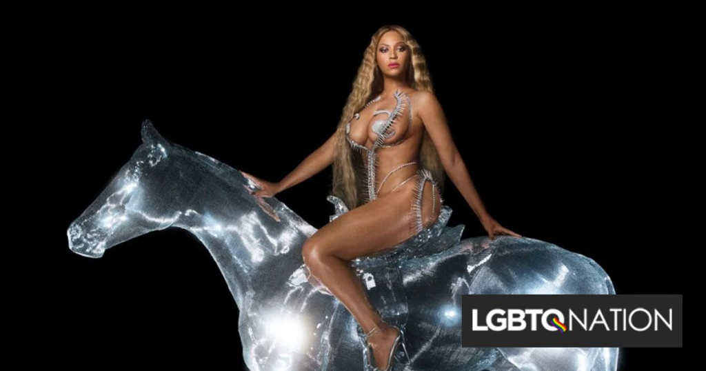 Beyoncé et Balmain lancent des looks couture inspirés des morceaux de la « Renaissance » Beyoncé et Balmain lancent des looks couture inspirés des morceaux de la "Renaissance"