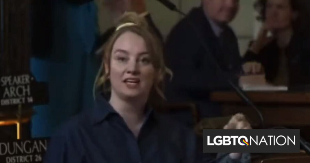 Une législatrice du Nebraska avec un fils trans dit à ses collègues du GOP qu’elle en a fini avec eux dans un discours vertueux Une législatrice du Nebraska avec un fils trans dit à ses collègues du GOP qu'elle en a fini avec eux dans un discours vertueux