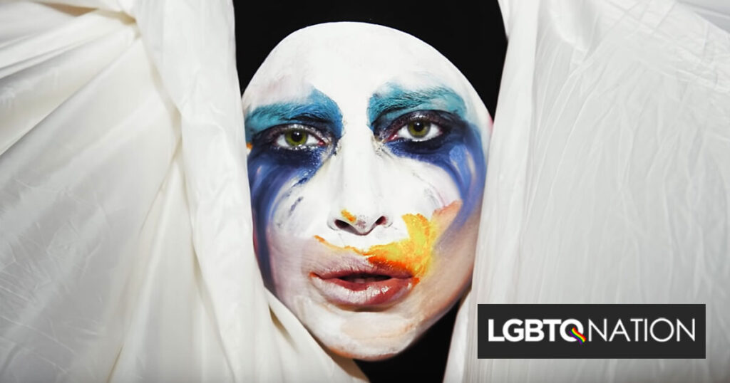 Lady Gaga a croisé les lèvres d’une autre femme pendant le tournage de « Joker 2 » Lady Gaga a croisé les lèvres d'une autre femme pendant le tournage de "Joker 2"