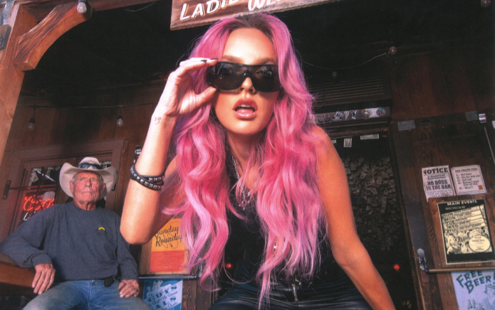 "Coyote Ugly a été un réveil gay pour moi": Zolita parle d'une nouvelle vidéo et d'un EP
