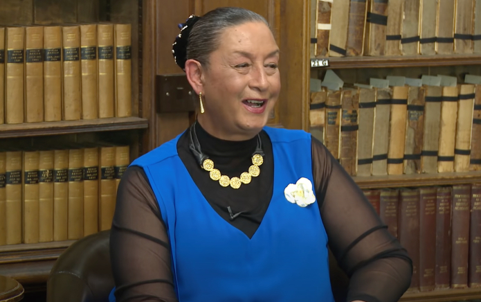 Georgina Beyer : la première députée ouvertement trans du monde décède à l'âge de 65 ans