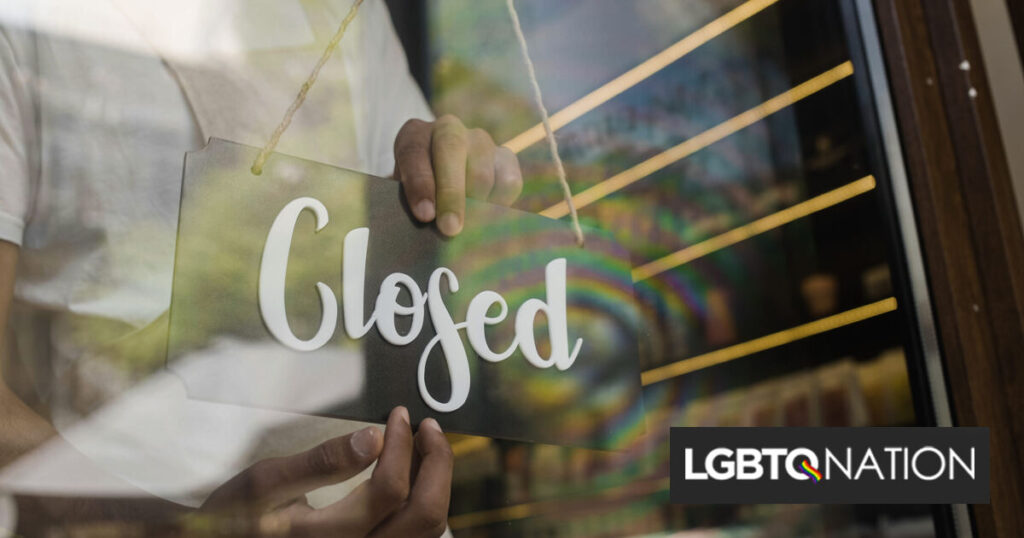 La boulangerie qui a organisé un événement de drag ferme ses portes après que des groupes haineux aient fait de son travail un «cauchemar» La boulangerie qui a organisé un événement de drag ferme ses portes après que des groupes haineux aient fait de son travail un «cauchemar»