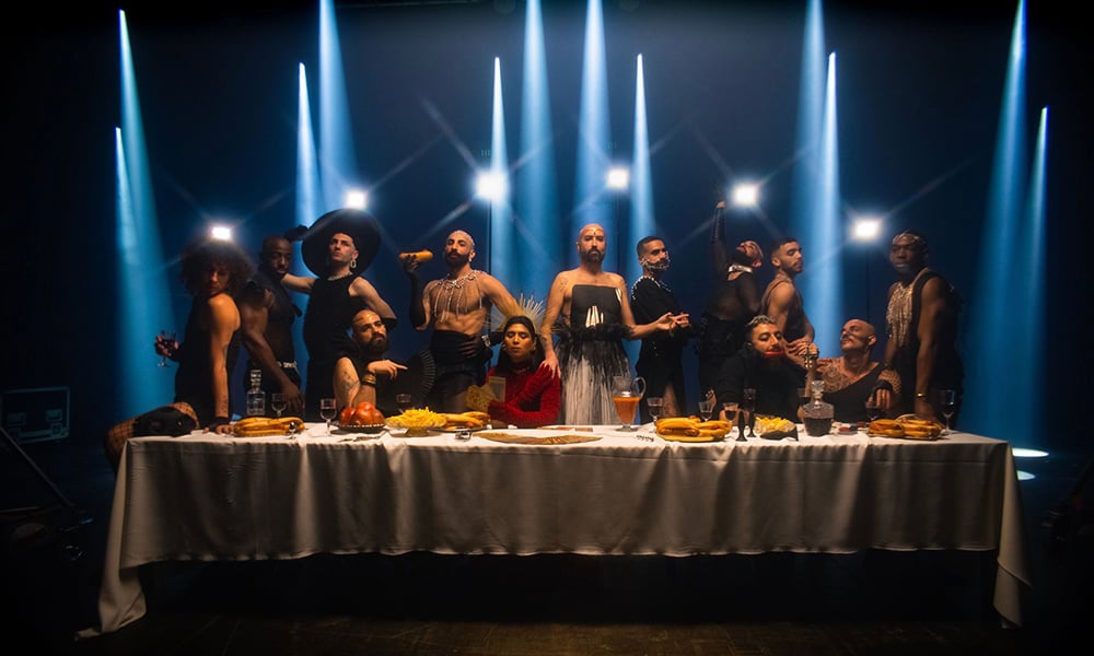 13 photos illustrant une version queer de « The Last Supper » 13 photos illustrant une version queer de "The Last Supper"