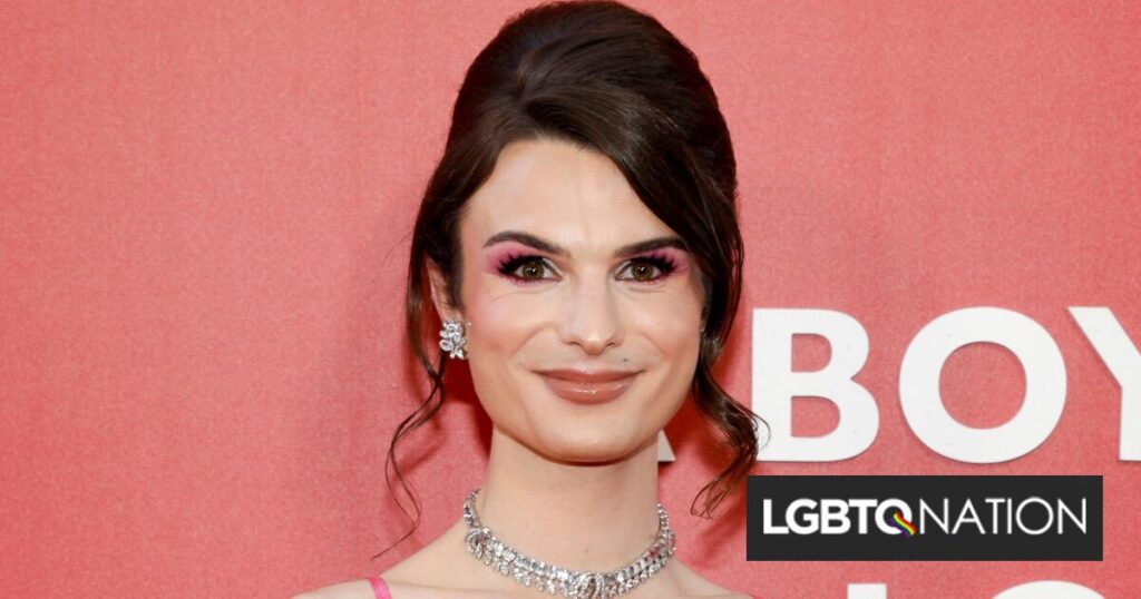 Dylan Mulvaney dit à Rosie O’Donnell qu’il est temps pour les personnes LGBTQ+ de « se mobiliser » pour les personnes trans Dylan Mulvaney dit à Rosie O'Donnell qu'il est temps pour les personnes LGBTQ+ de "se mobiliser" pour les personnes trans