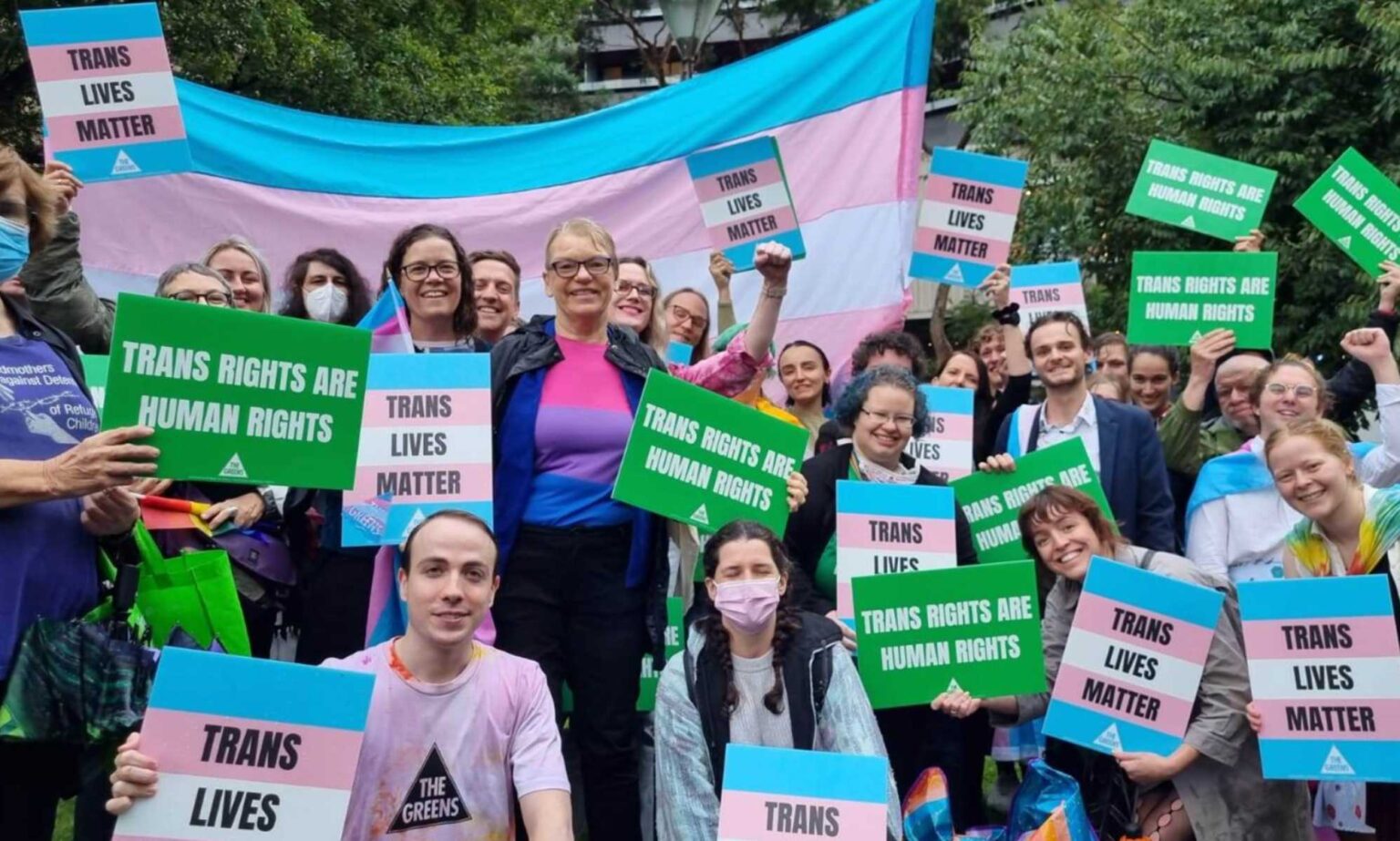 La politique améliorée du parti australien vise à lutter contre la transphobie dans la lutte contre la « diffamation » trans Transgender Day of Visibility today in Naarm