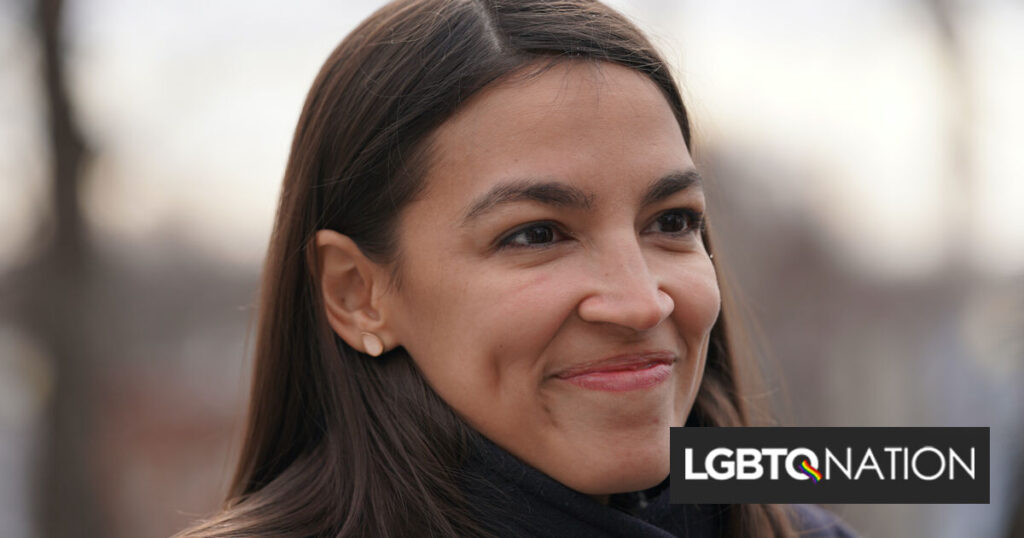 Alexandria Ocasio-Cortez dit que la panique du « toiletteur » consiste à apaiser la chaleur des pervers hétéros Alexandria Ocasio-Cortez dit que la panique du « toiletteur » consiste à apaiser la chaleur des pervers hétéros