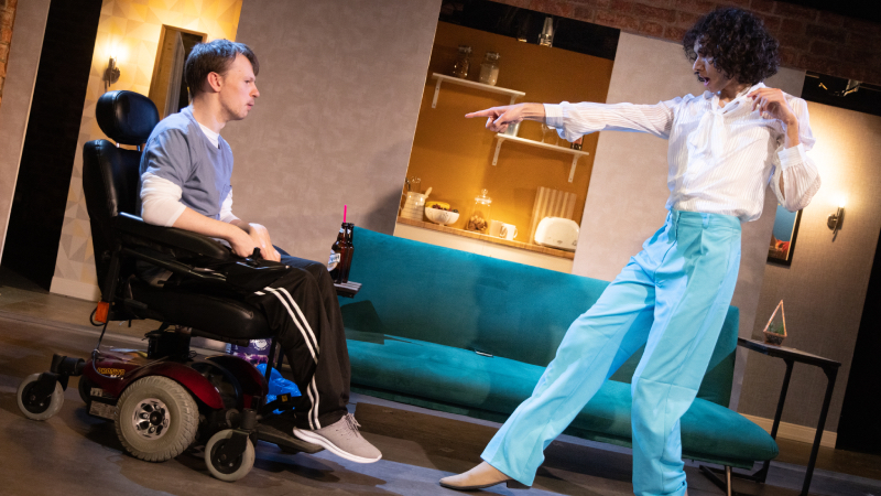 Animal est une nouvelle comédie queer audacieuse et brillante – critique Animal est une nouvelle comédie queer audacieuse et brillante – critique