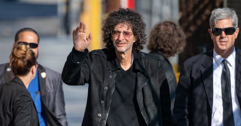 Howard Stern dit que Don Lemon et Jeff Shell ont été « chanceux » d’être licenciés le même jour que Tucker Carlson : « Personne ne le remarquera même » 676620 origin 1