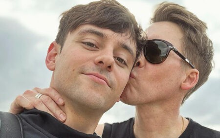 Tom Daley et Dustin Lance Black annoncent la naissance de leur deuxième fils Phoenix