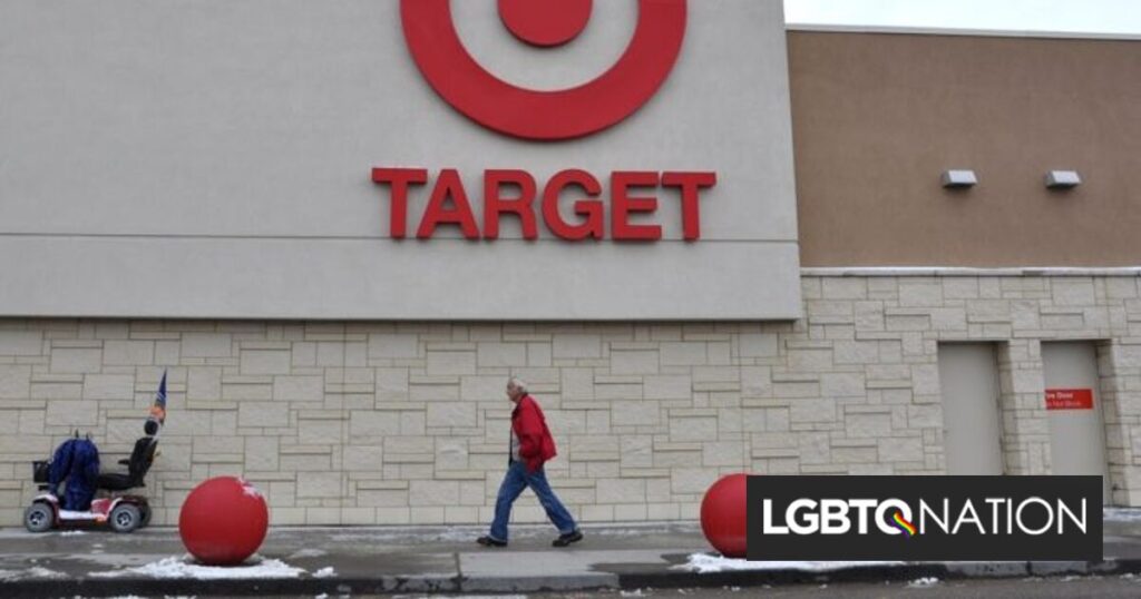 Le designer trans dit qu’il reçoit des menaces de mort pour la collection Target’s Pride Le designer trans dit qu'il reçoit des menaces de mort pour la collection Target's Pride