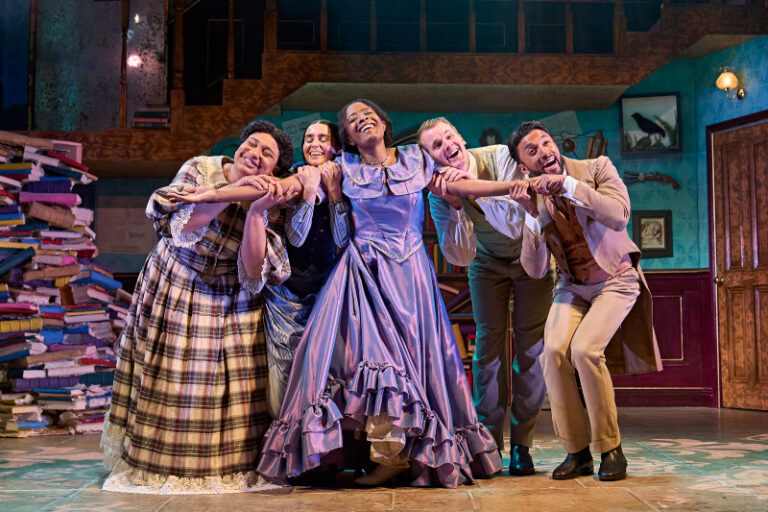 Bleak Expectations est une soirée agréable de divertissement facile – avis Bleak Expectations est une soirée agréable de divertissement facile – avis