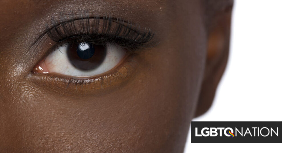 Depuis un refuge secret, des mères kenyanes d’enfants LGBTQ+ racontent leurs histoires d’exil Depuis un refuge secret, des mères kenyanes d'enfants LGBTQ+ racontent leurs histoires d'exil