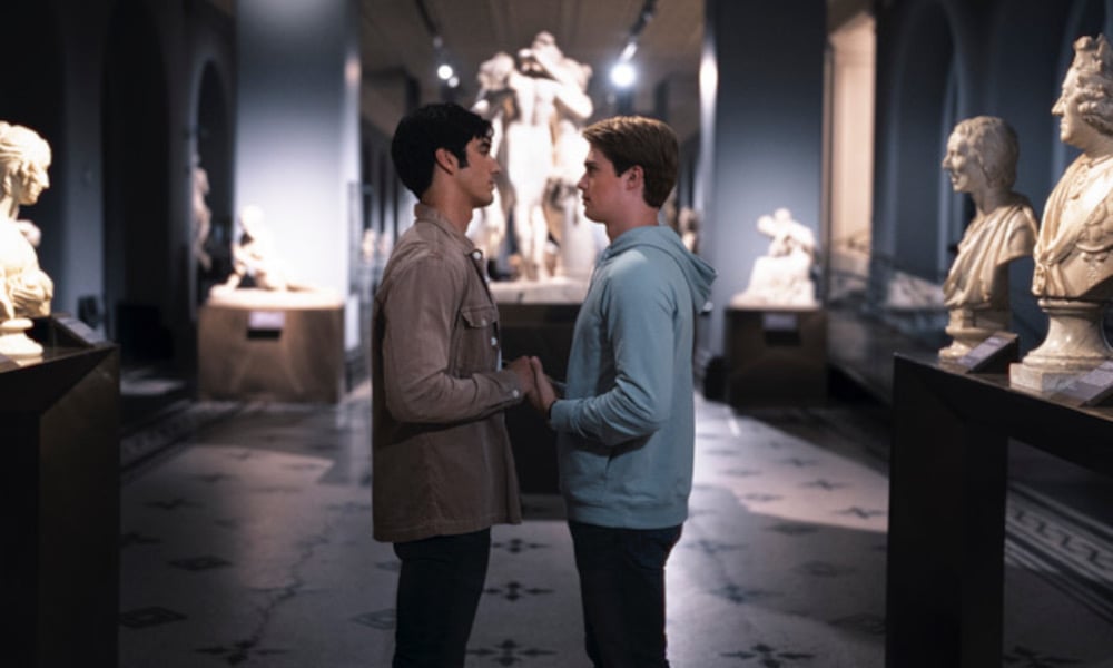 Les choses deviennent désordonnées dans le premier regard sur Queer Rom-Com ‘Red, White & Royal Blue’ Les choses deviennent désordonnées dans le premier regard sur Queer Rom-Com 'Red, White & Royal Blue'