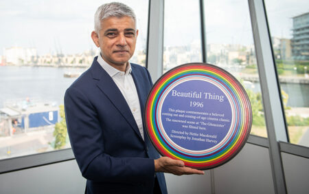 La communauté LGBTQ+ de Londres sera célébrée avec de nouvelles plaques arc-en-ciel