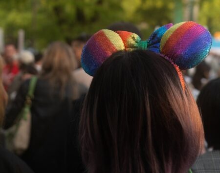 Un projet de loi édulcoré sur la "compréhension" des LGBTQ montre à quel point le parlement japonais est en décalage avec sa société - et son histoire