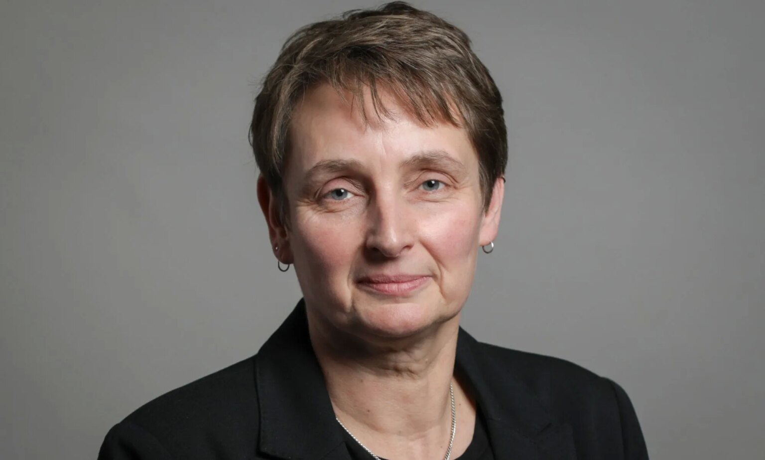 Un député travailliste déclare que le gouvernement conservateur « vilipende les personnes trans » après la fuite d’un projet de politique Labour MP Kate Osborne pictured in her official parliamentary portrait.