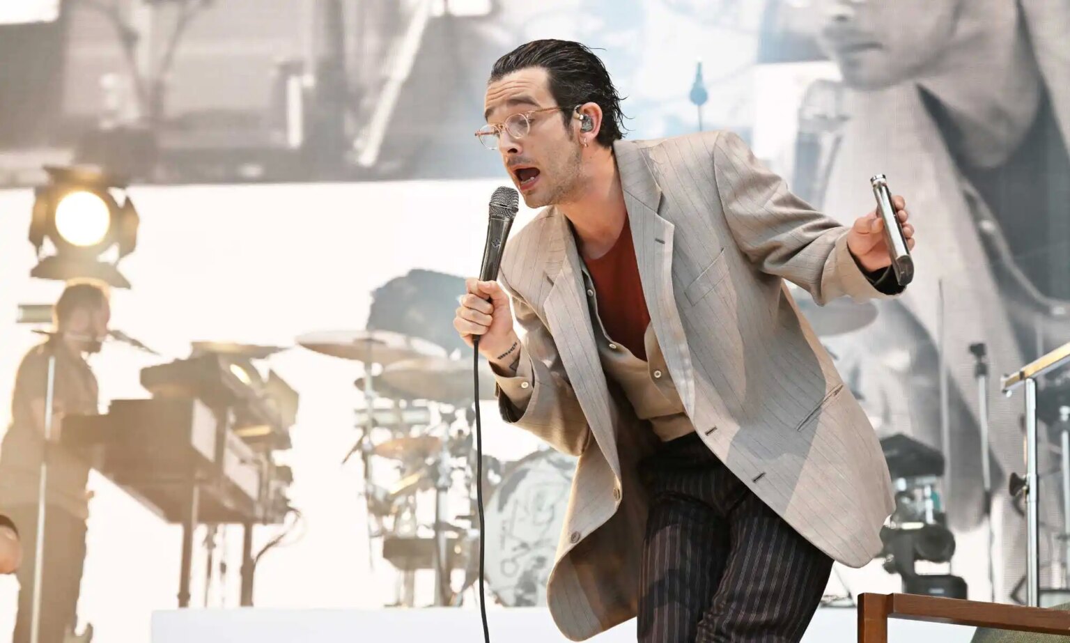 L’annulation de 1975 montre après les bouffonneries malaisiennes de Matty Healy: « Donner un complexe de sauveur blanc » The 1975 Matty Healy