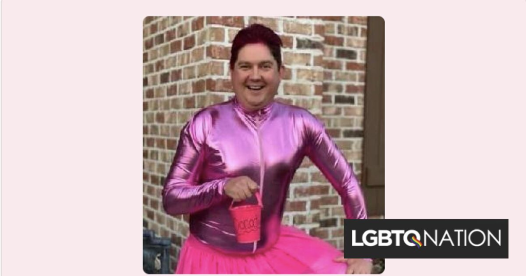 Un républicain en tutu rose lève des milliers de dollars pour le cancer après qu’un haineux l’a traité de « toiletteur » Un républicain en tutu rose lève des milliers de dollars pour le cancer après qu'un haineux l'a traité de "toiletteur"