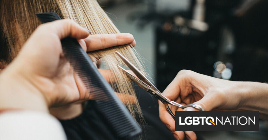 Une entreprise de produits capillaires abandonne la propriétaire de son salon après sa diatribe haineuse comparant les personnes trans aux animaux Une entreprise de produits capillaires abandonne la propriétaire de son salon après sa diatribe haineuse comparant les personnes trans aux animaux