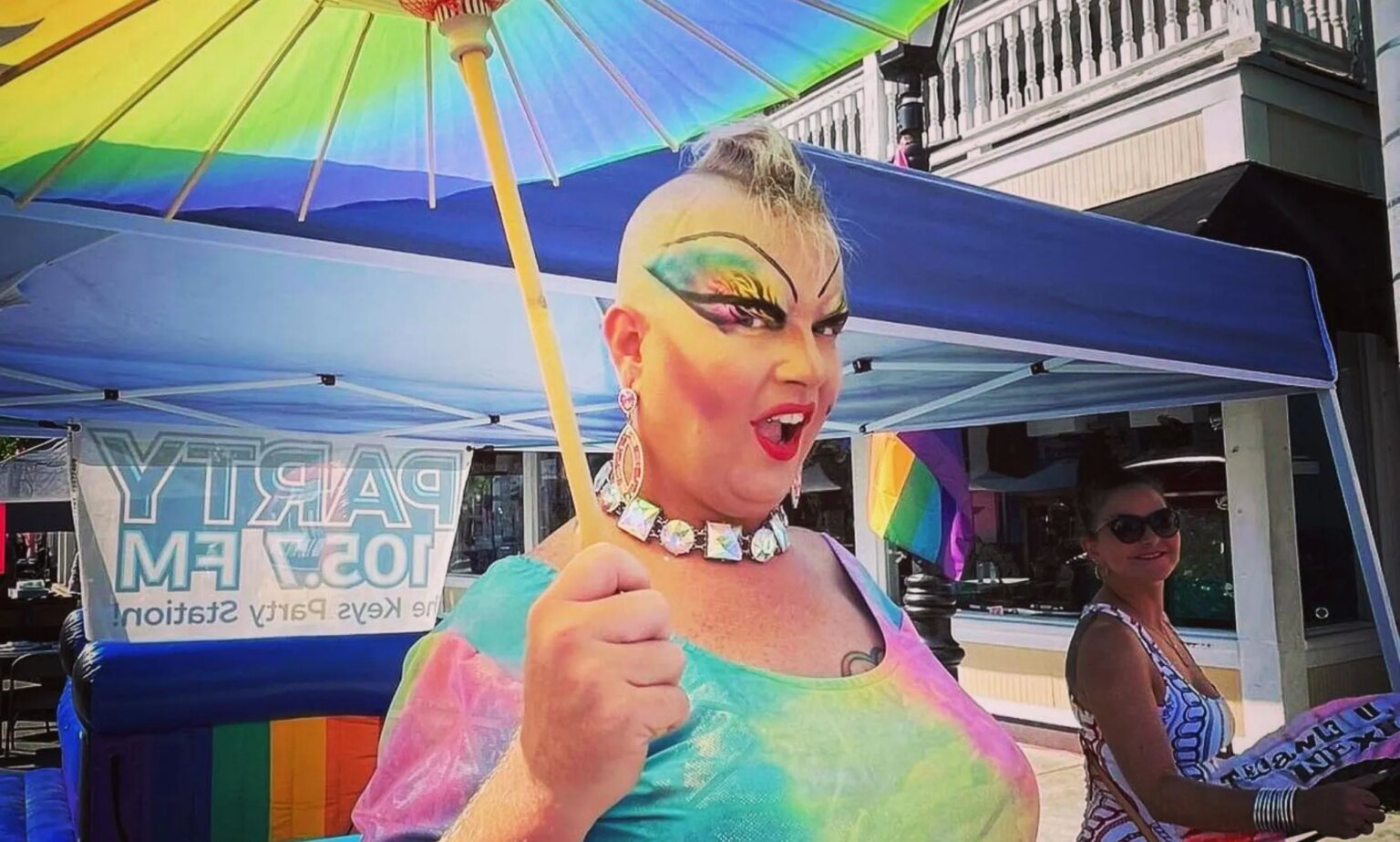 La drag queen fait une course historique pour donner une «voix aux sans-voix» dans la politique de Floride Florida drag queen Michael