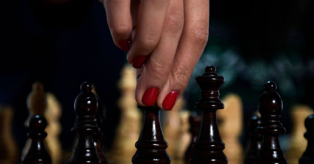 L’interdiction des échecs trans entre en vigueur face aux critiques mondiales L'interdiction des échecs trans entre en vigueur face aux critiques mondiales