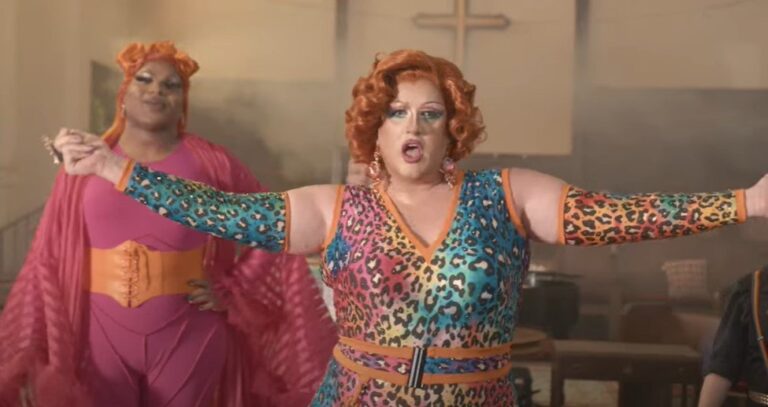 Rencontrez Flamy Grant, la drag queen qui vient d'être en tête du palmarès de la musique chrétienne