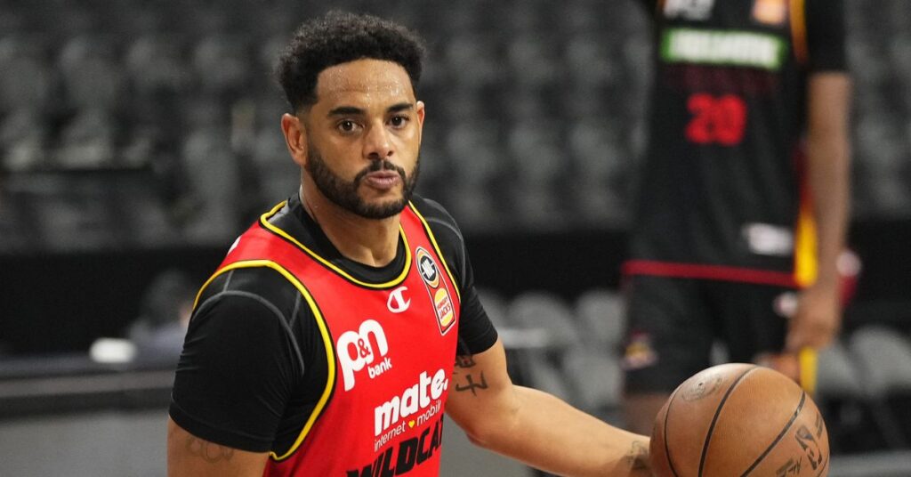 Un basketteur professionnel australien qualifie le fait d’être LGBTQ de « maladie mentale » Un basketteur professionnel australien qualifie le fait d'être LGBTQ de « maladie mentale »