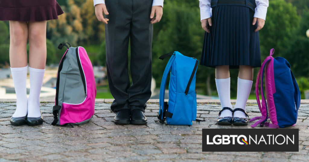 VA a commencé l’année scolaire avec de nouvelles politiques anti-trans. Le plus grand district de l’État ne s’y conformera pas. VA a commencé l'année scolaire avec de nouvelles politiques anti-trans. Le plus grand district de l'État ne s'y conformera pas.
