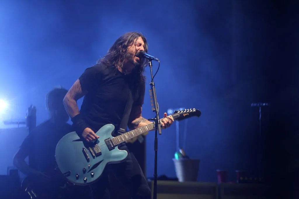 Les Foo Fighters annoncent une tournée des stades américains en 2024 : dates et informations sur les billets Foo Fighters have announced a 2024 US stadium tour and ticket details.