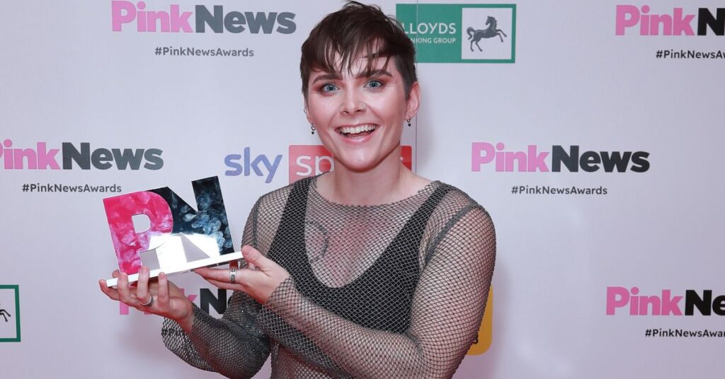 La championne du monde Lauren Rowles s’exprime en faveur des athlètes LGBTQ « effrayés » après avoir remporté un prix La championne du monde Lauren Rowles s'exprime en faveur des athlètes LGBTQ « effrayés » après avoir remporté un prix