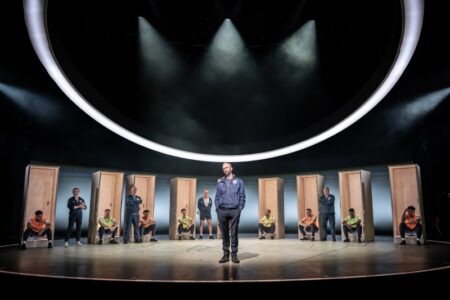 Joseph Fiennes joue dans le transfert du West End du hit du National Theatre Dear England – critique