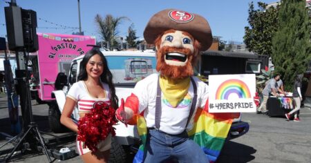 Les 49ers tendent la main à leurs fans LGBTQ en organisant un drag brunch au Levi's Stadium