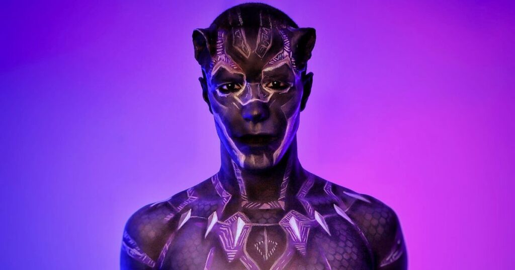 Michael Gunning, héros d’Halloween, veut devenir Black Panther et conseils aux athlètes gays Michael Gunning, héros d'Halloween, veut devenir Black Panther et conseils aux athlètes gays