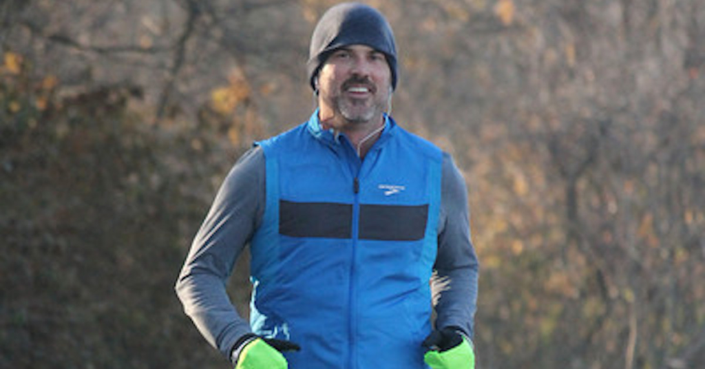 Greg Puckett, professeur gay, prêt à représenter le marathon de New York avec l’équipe TCS Teachers Greg Puckett, professeur gay, prêt à représenter le marathon de New York avec l'équipe TCS Teachers