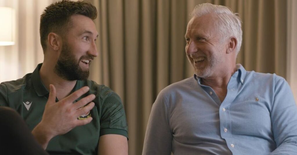 L’histoire du père gay d’un footballeur racontée dans « Bienvenue à Wrexham » L'histoire du père gay d'un footballeur racontée dans "Bienvenue à Wrexham"