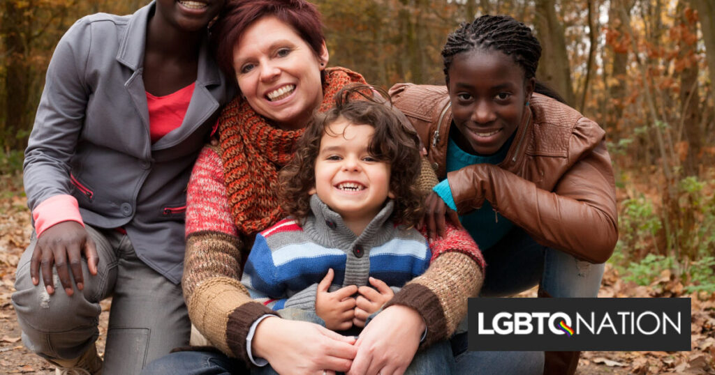 18 AG républicains sont indignés que l’administration Biden veuille aider les enfants LGBTQ+ en famille d’accueil 18 AG républicains sont indignés que l’administration Biden veuille aider les enfants LGBTQ+ en famille d’accueil