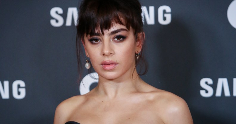 Charli XCX dit qu’elle fait L’album et les fans sont tellement prêts La chanteuse britannique Charli XCX assiste aux prix « GQ Men Of The Year » 2019 au Westin Palace Hotel le 21 novembre 2019 à Madrid, Espagne.