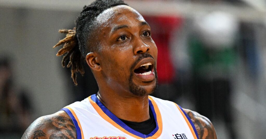 Dwight Howard a eu des relations sexuelles avec des hommes, mais cela ne veut pas dire qu’il est un « athlète hors du commun » Dwight Howard a eu des relations sexuelles avec des hommes, mais cela ne veut pas dire qu'il est un « athlète hors du commun »