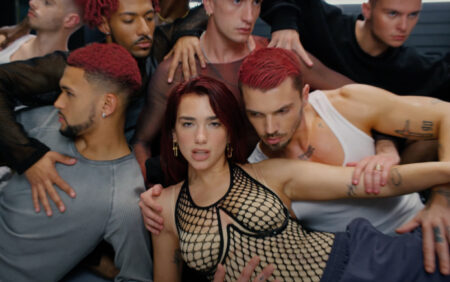 « Tellement obsédé » : les fans réagissent au nouveau single Houdini de Dua Lipa