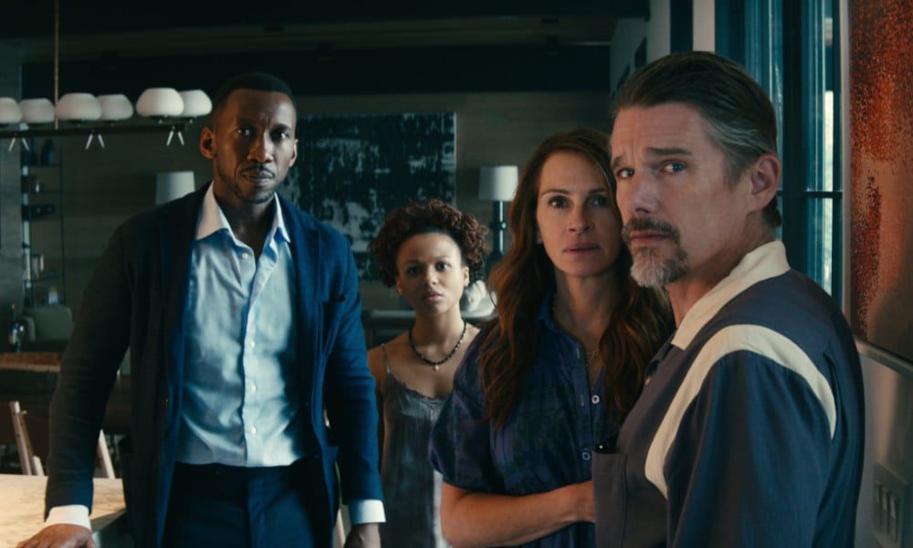 Ethan Hawke a presque refusé de « laisser le monde derrière » à cause de cette scène Ethan Hawke a presque refusé de « laisser le monde derrière » à cause de cette scène