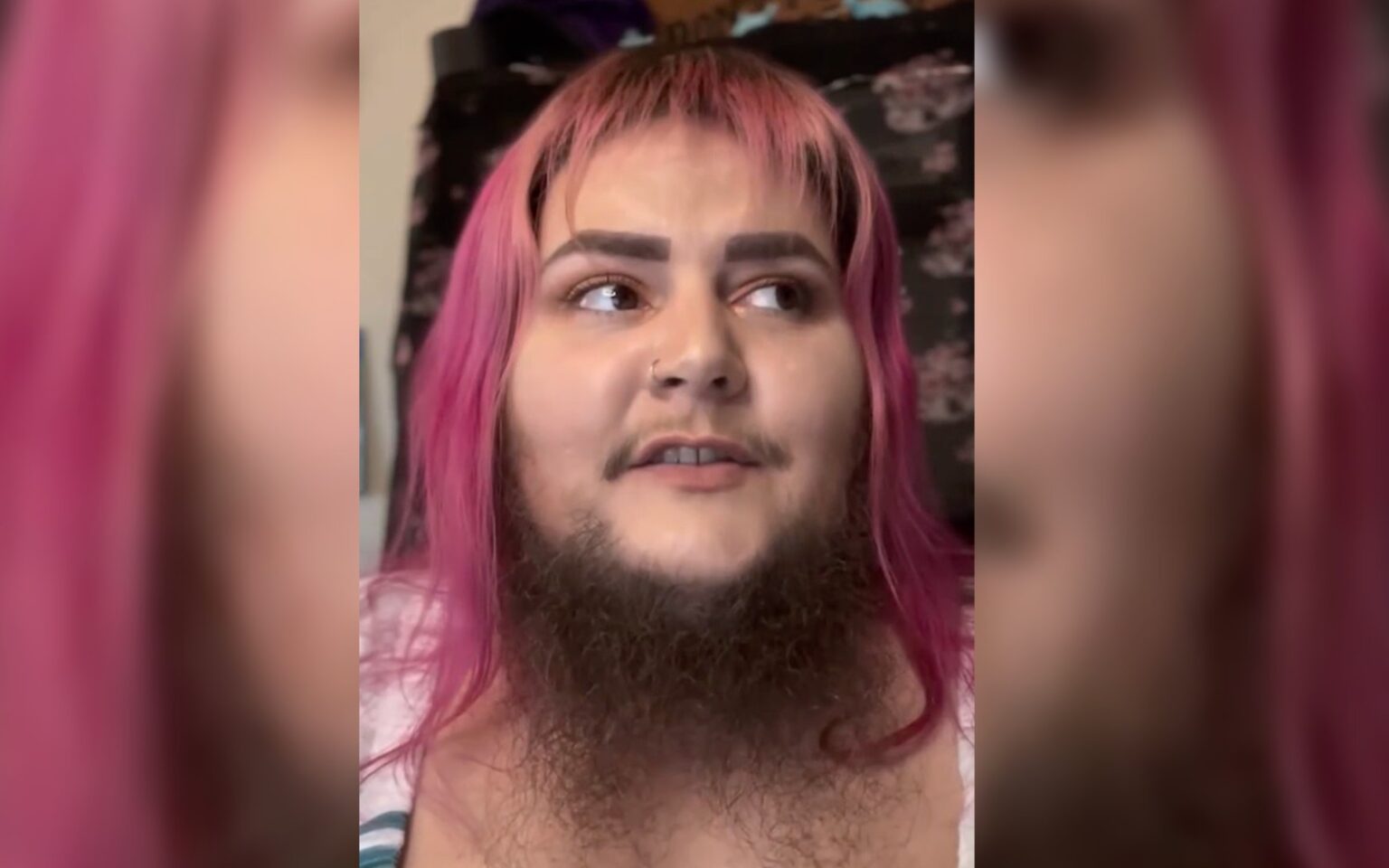 « Ma barbe a commencé à pousser à 13 ans » Dakota Cooke