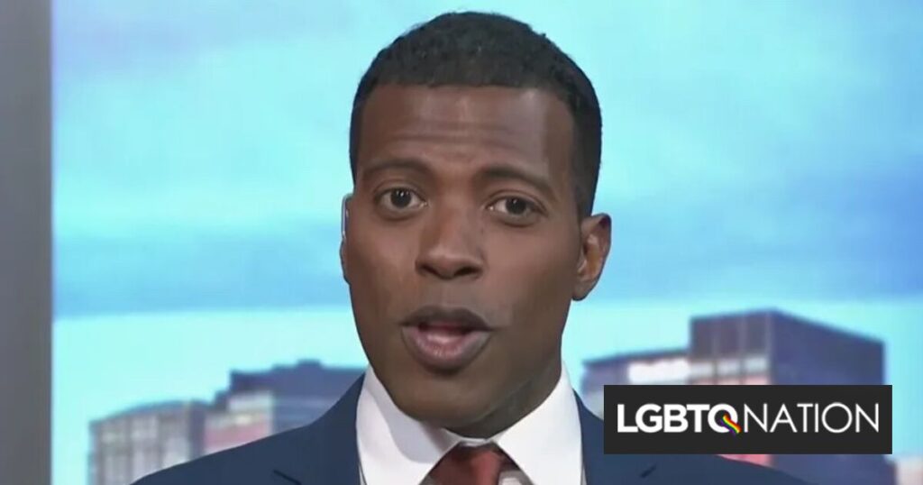 Une vidéo montre des « suprémacistes blancs » criant des insultes à l’encontre d’un républicain gay noir Une vidéo montre des « suprémacistes blancs » criant des insultes à l’encontre d’un républicain gay noir