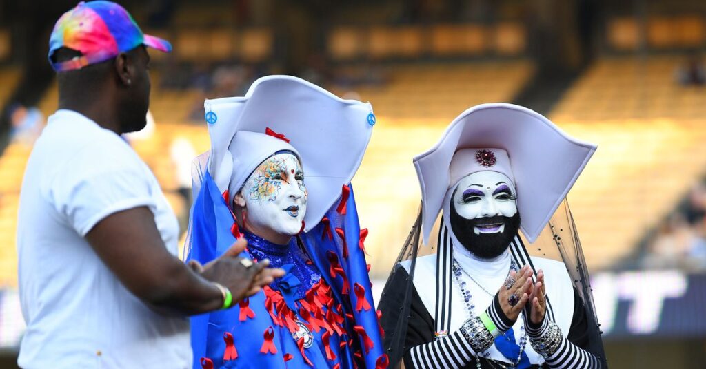 Le Quiz de Noël Outsports ! Testez vos connaissances sur les sports LGBTQ en 2023 Le Quiz de Noël Outsports ! Testez vos connaissances sur les sports LGBTQ en 2023