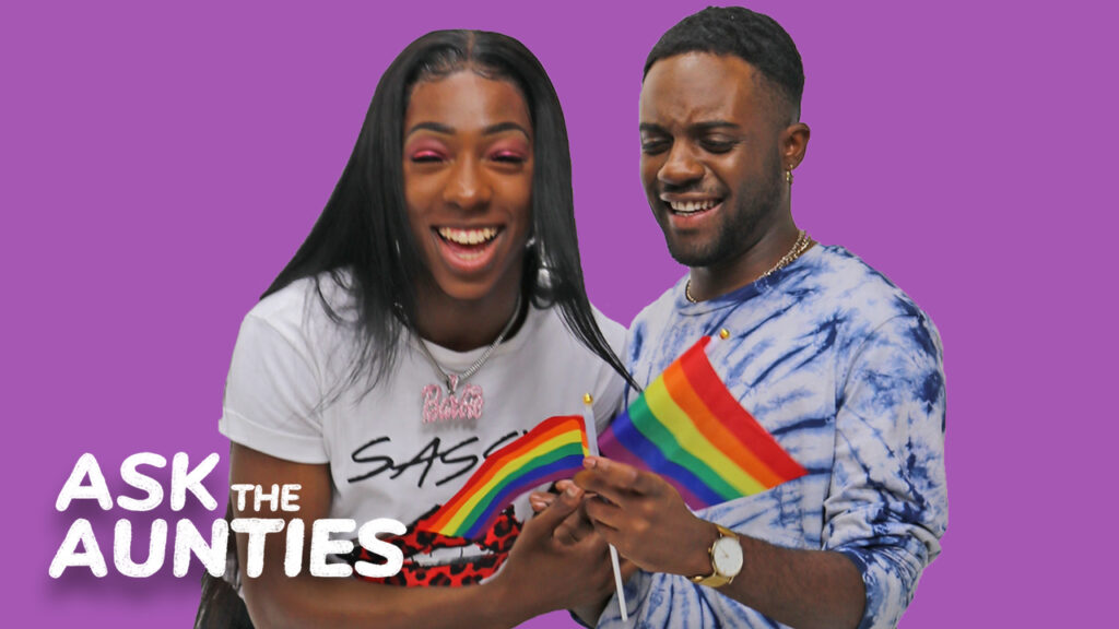 Demandez aux tantes : Faire son coming-out à l’école Ask the Aunties: Lee and Karnage on coming out as gay at school (PinkNews)