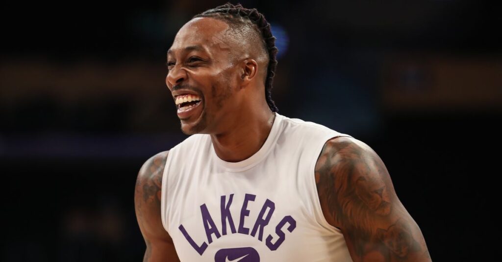 La saga « Est-il ou n’est-il pas » de Dwight Howard, impliquant le sexe gay et une légende de la NBA, ne va pas disparaître La saga "Est-il ou n'est-il pas" de Dwight Howard, impliquant le sexe gay et une légende de la NBA, ne va pas disparaître
