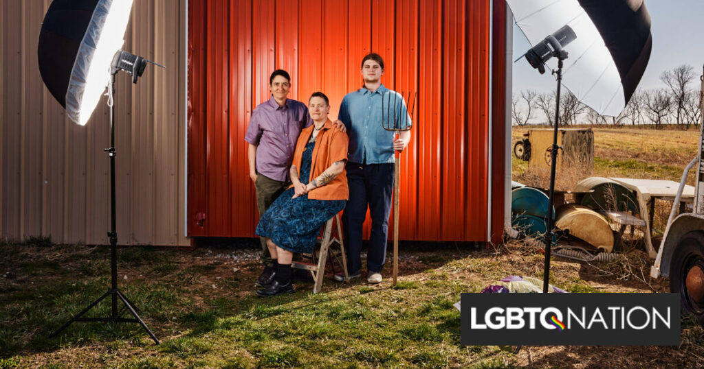 Les queers du Midwest occupent le devant de la scène dans un nouveau documentaire sur l’amour d’un foyer qui a du mal à vous aimer en retour Les queers du Midwest occupent le devant de la scène dans un nouveau documentaire sur l'amour d'un foyer qui a du mal à vous aimer en retour