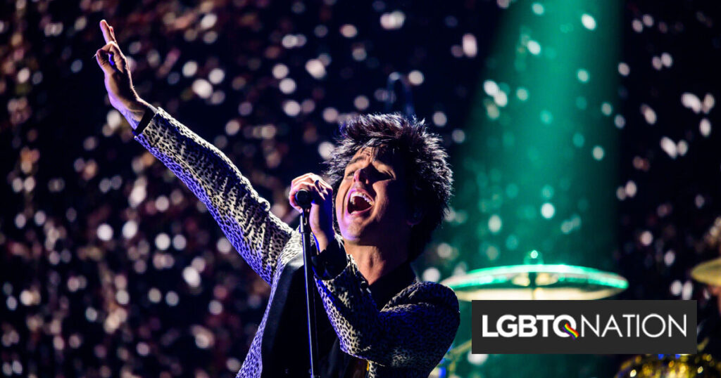 Le leader de Green Day, Billie Joe Armstrong, dit que c’est « putain de cool » d’être une icône bisexuelle Le leader de Green Day, Billie Joe Armstrong, dit que c'est « putain de cool » d'être une icône bisexuelle