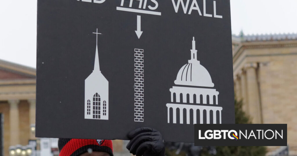 Les aumôniers du Congrès prouvent que la séparation de l’Église et de l’État a toujours été une imposture Les aumôniers du Congrès prouvent que la séparation de l'Église et de l'État a toujours été une imposture