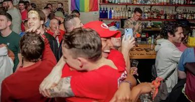 Dans ce bar gay pour le Super Bowl, ils s'opposeront à Taylor Swift