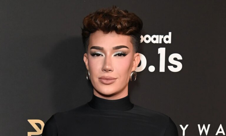 James Charles tente une carrière pop et les fans ne sont pas impressionnés James Charles.